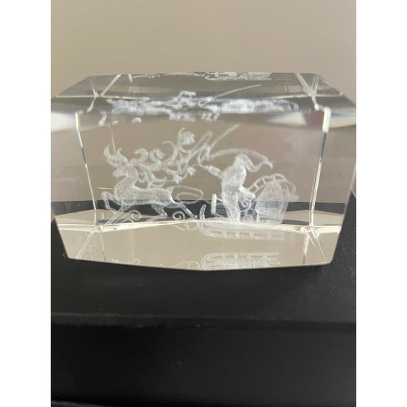 3D Laser Etched Crystal Glass Santa Sleigh and Reindeer - Picture 1 of 4